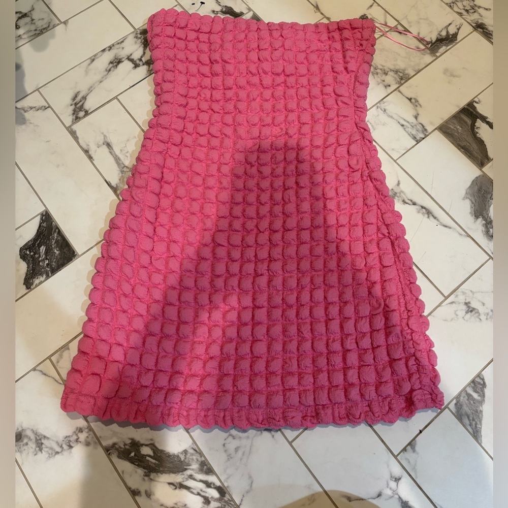 Pink strapless dress